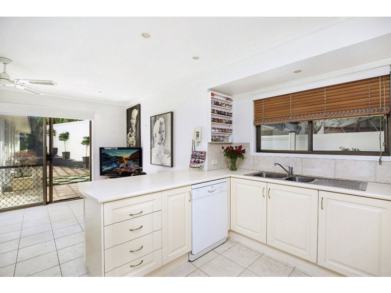 13 Woonum Road, Alexandra Headland QLD 4572