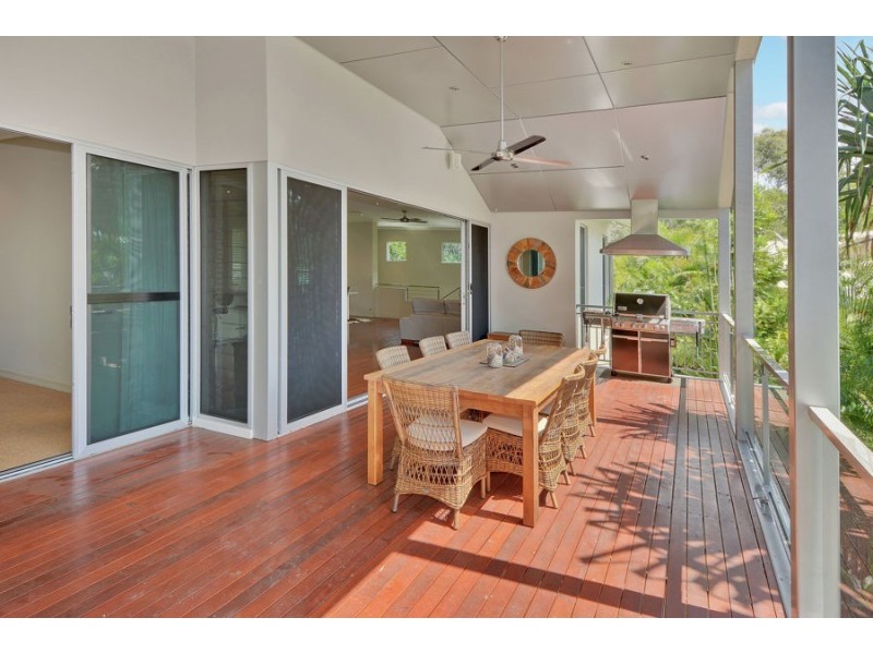 11 Tranquil Place, Alexandra Headland QLD 4572
