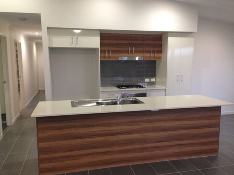 9 Curtis Street, Mountain Creek QLD 4557