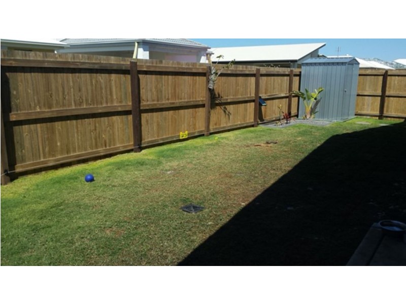 9 Curtis Street, Mountain Creek QLD 4557