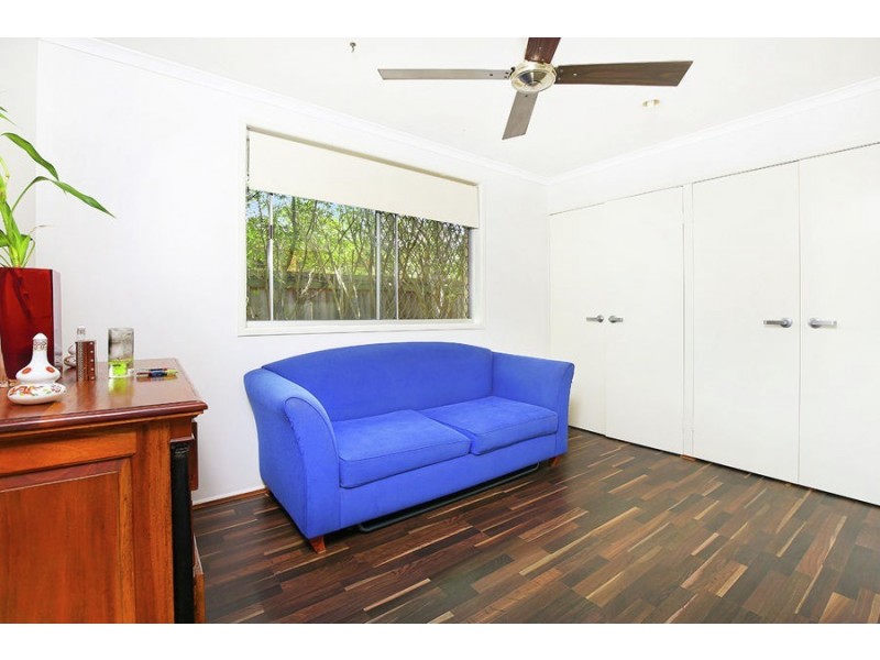 27 Lapoinya Crescent, Warana QLD 4575