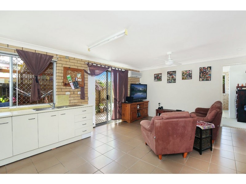 1/91 Beach Pde, Maroochydore QLD 4558