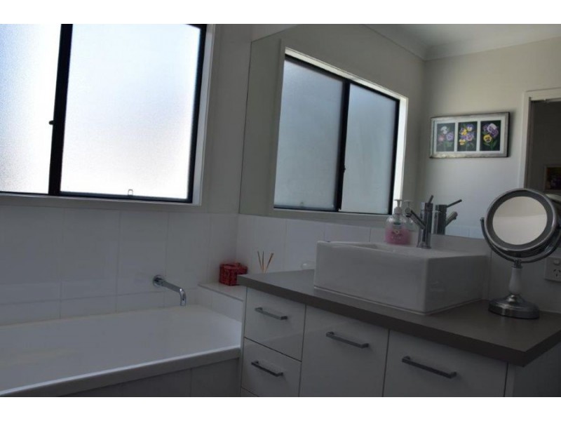 5 Serenity Circuit, Maroochydore QLD 4558