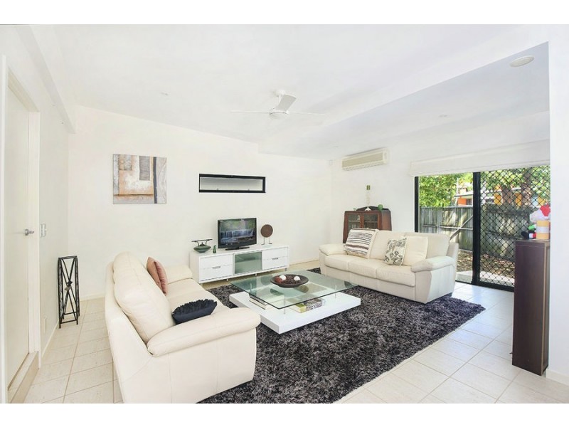 35 Admiralty Drive, Alexandra Headland QLD 4572