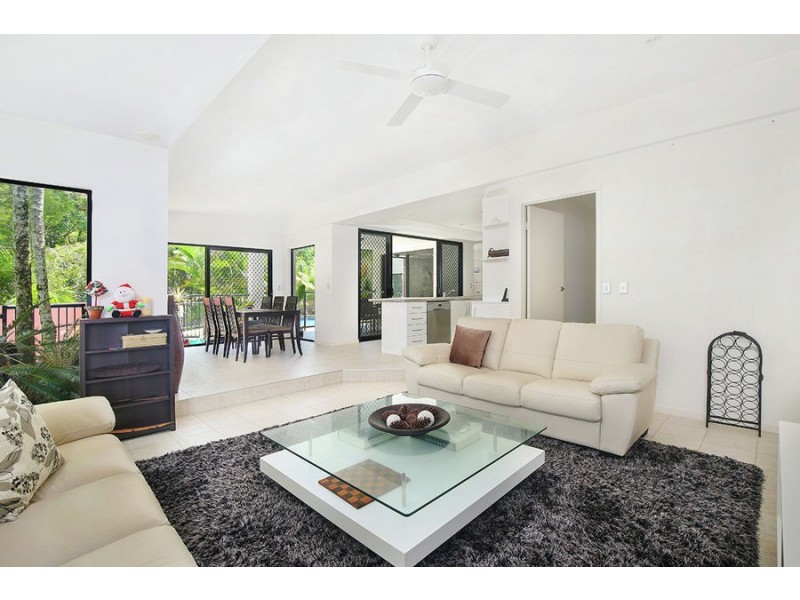 35 Admiralty Drive, Alexandra Headland QLD 4572