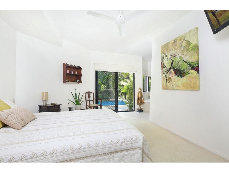 35 Admiralty Drive, Alexandra Headland QLD 4572