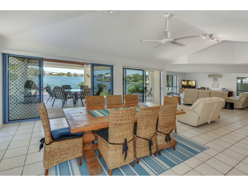11 Nautilus Place, Twin Waters QLD 4564