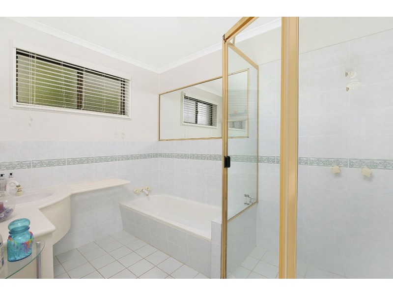 31 Yakola Parade, Alexandra Headland QLD 4572