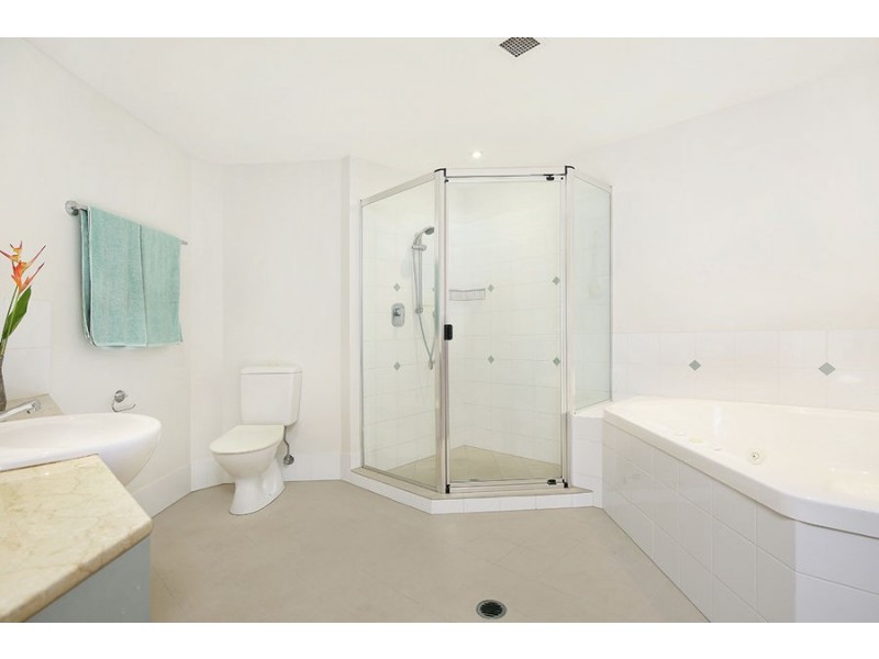 2/59-63 Golf Links Road, Buderim QLD 4556