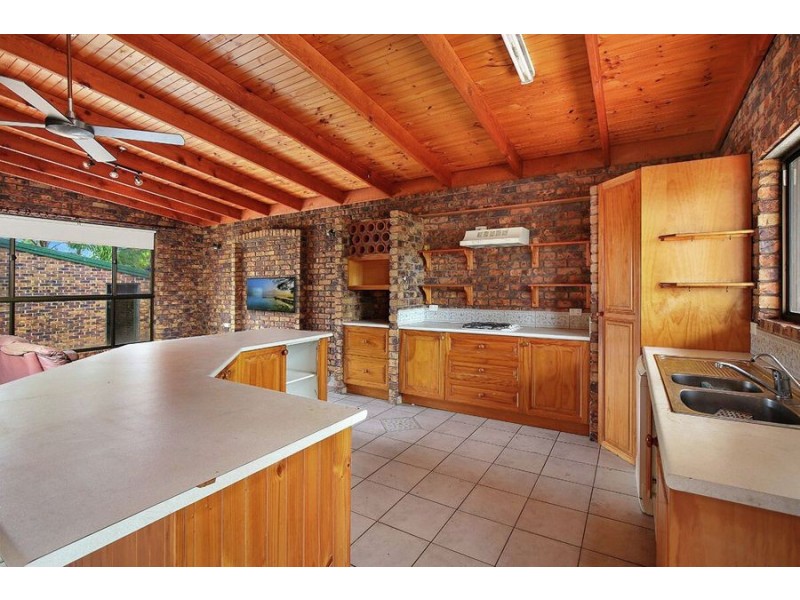 44 Lurnea Crescent, Mountain Creek QLD 4557