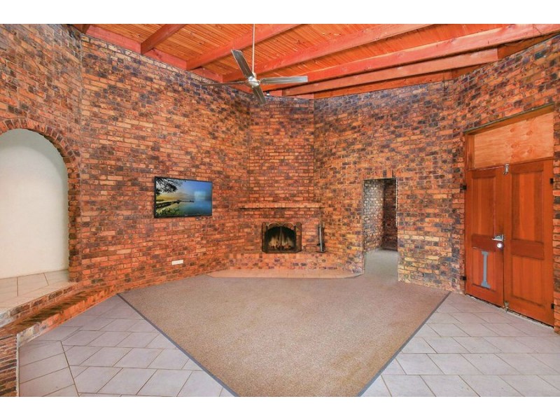 44 Lurnea Crescent, Mountain Creek QLD 4557