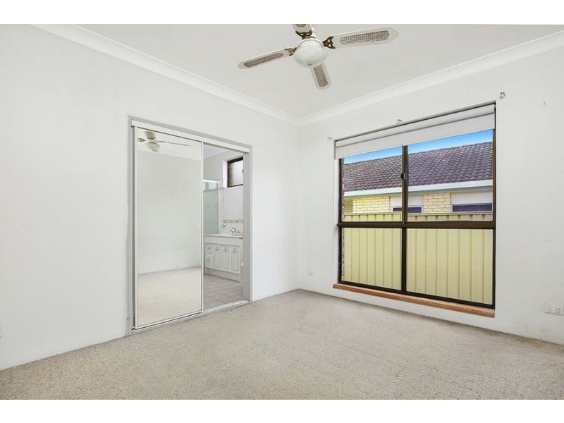 44 Lurnea Crescent, Mountain Creek QLD 4557