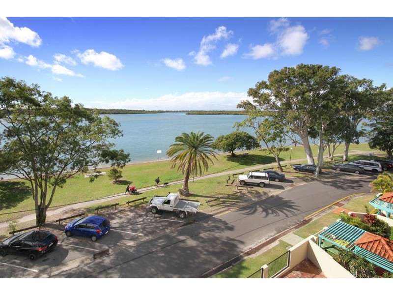 7/16 “Points North” Picnic Point Esplanade, Maroochydore QLD 4558