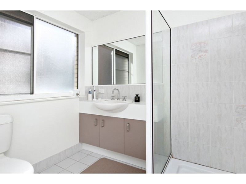 7/16 “Points North” Picnic Point Esplanade, Maroochydore QLD 4558