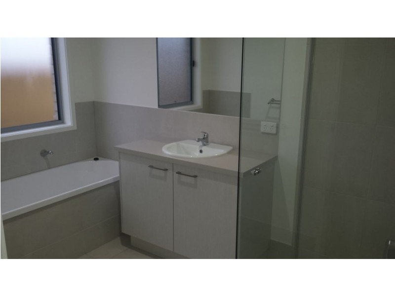 7 Davey Street, Bli Bli QLD 4560
