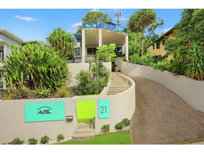 21 Yakola Pde, Alexandra Headland QLD 4572