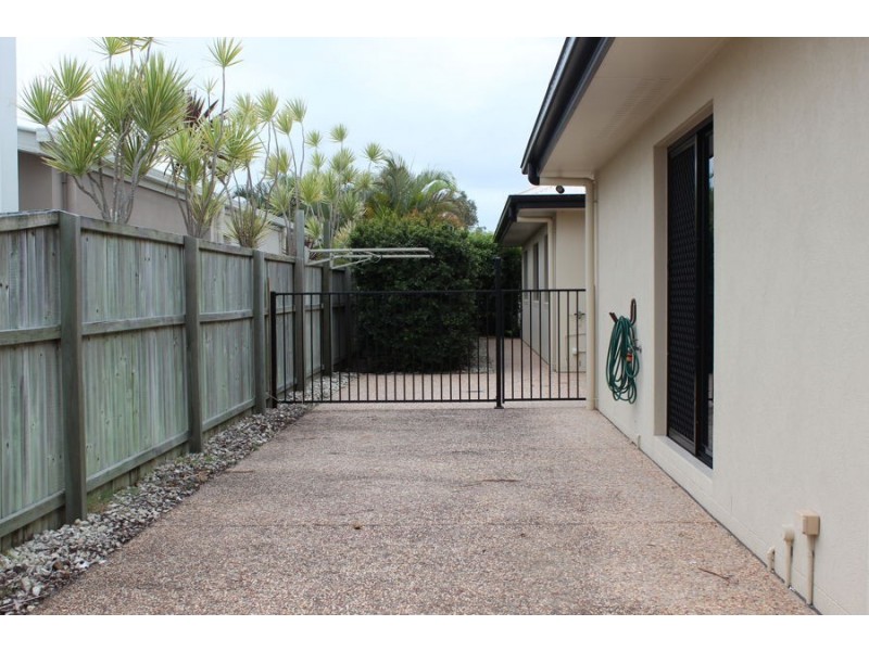 14 Ballinger Place, Pelican Waters QLD 4551