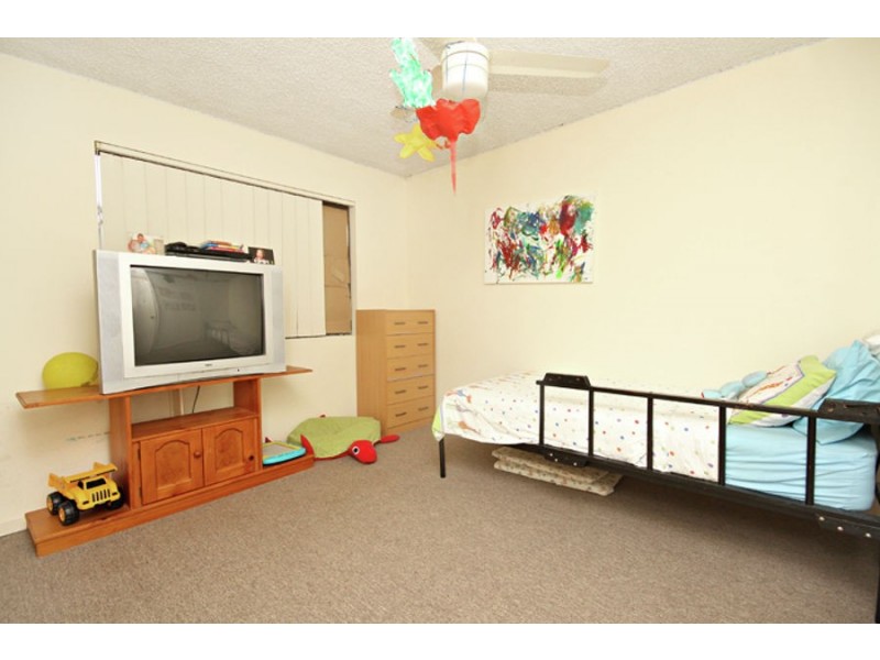 2/32 Broadwater Avenue, Maroochydore QLD 4558