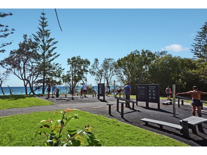 21/2 Meta Street, Mooloolaba QLD 4557