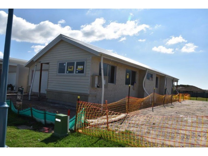 7 Gumtree Pocket Ct, Little Mountain QLD 4551