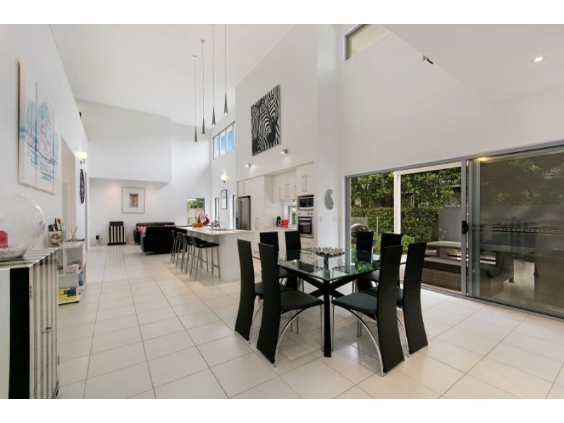 10 Pavilion Court, Mudjimba QLD 4564