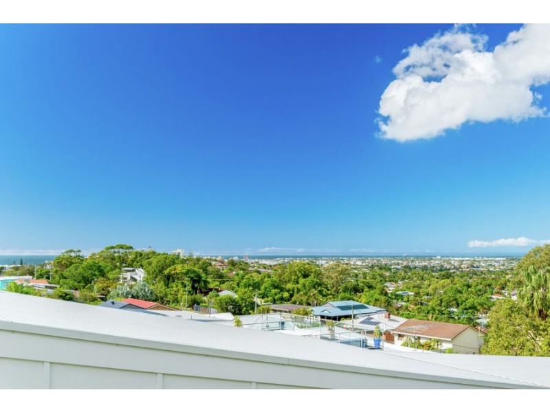 33 Tantula Road East, Alexandra Headland QLD 4572