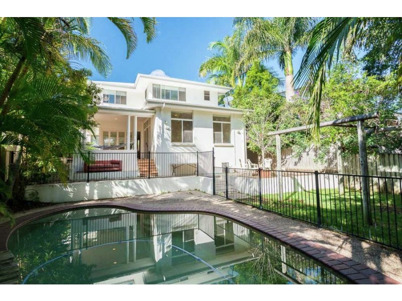 12 Pontee Parade, Alexandra Headland QLD 4572