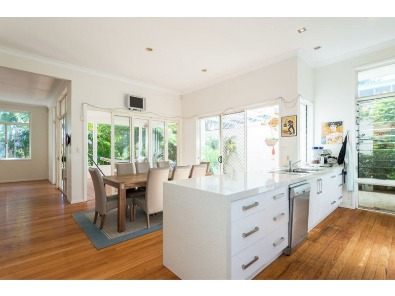 12 Pontee Parade, Alexandra Headland QLD 4572