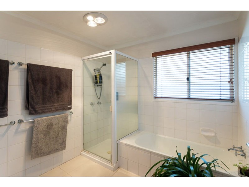 12 Pontee Parade, Alexandra Headland QLD 4572