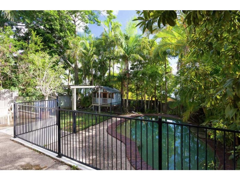 12 Pontee Parade, Alexandra Headland QLD 4572