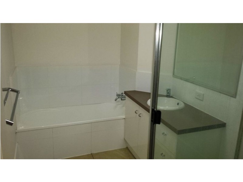 9/146 Duporth Ave, Maroochydore QLD 4558