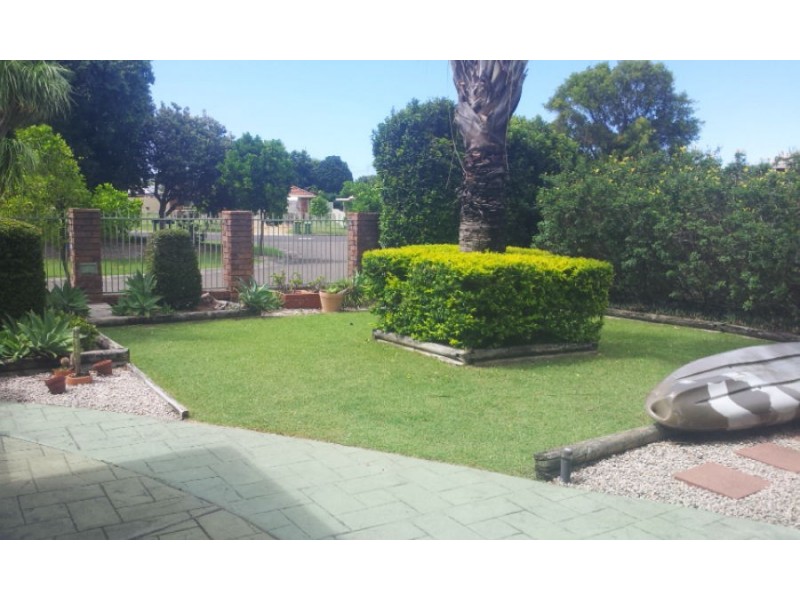 4 Rainbird Place, Wurtulla QLD 4575