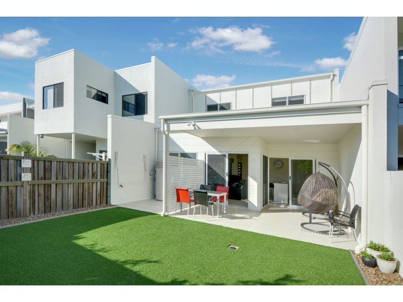 27 Serenity Circuit, Maroochydore QLD 4558