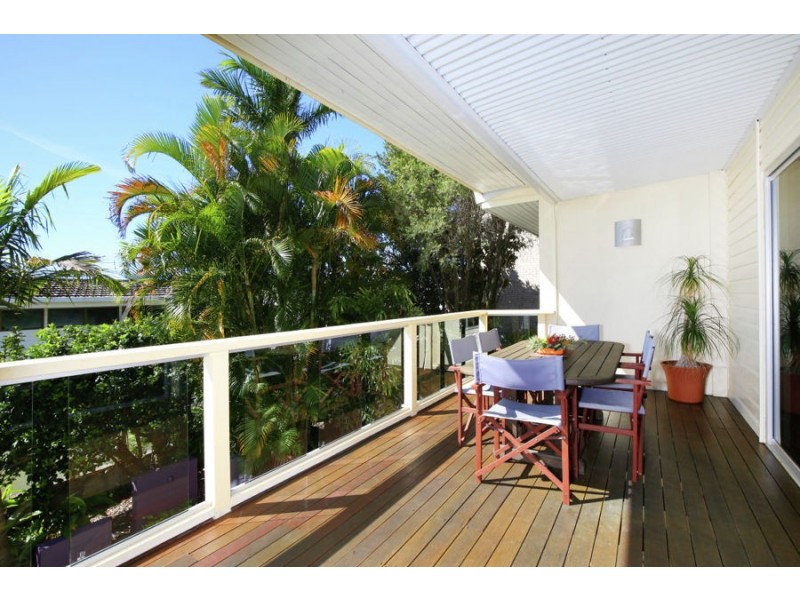 62 Buderim Ave, Alexandra Headland QLD 4572