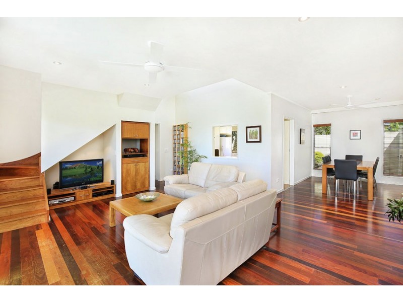 62 Buderim Ave, Alexandra Headland QLD 4572