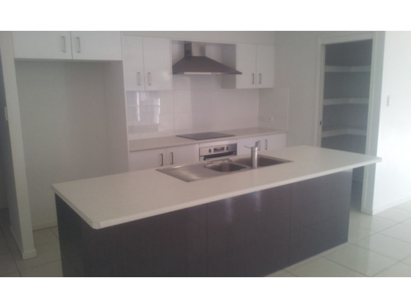 17 Maple Court, Yandina QLD 4561