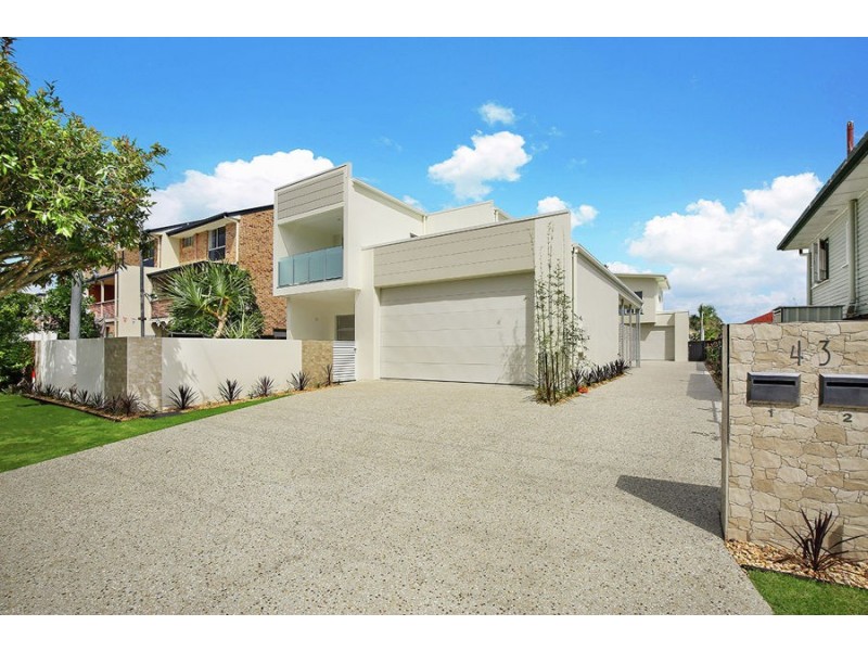 1 & 2/43 Memorial Avenue, Maroochydore QLD 4558
