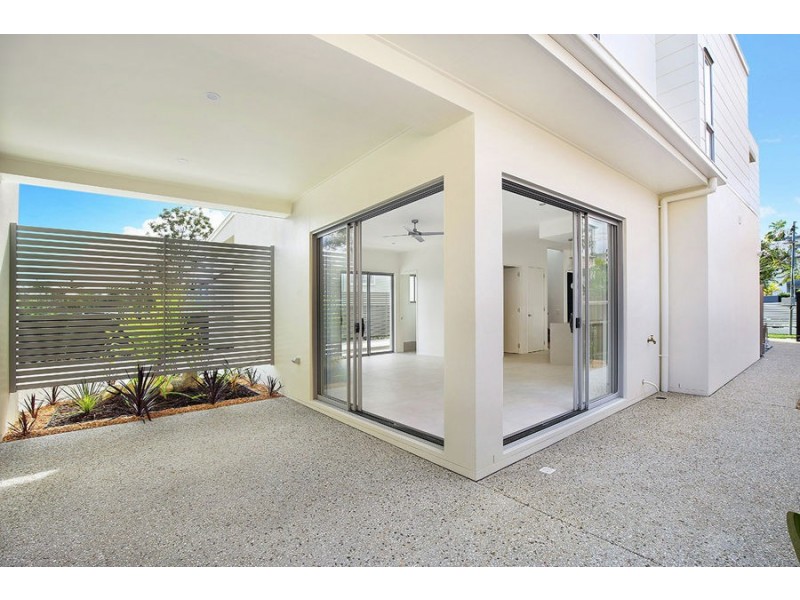 1 & 2/43 Memorial Avenue, Maroochydore QLD 4558