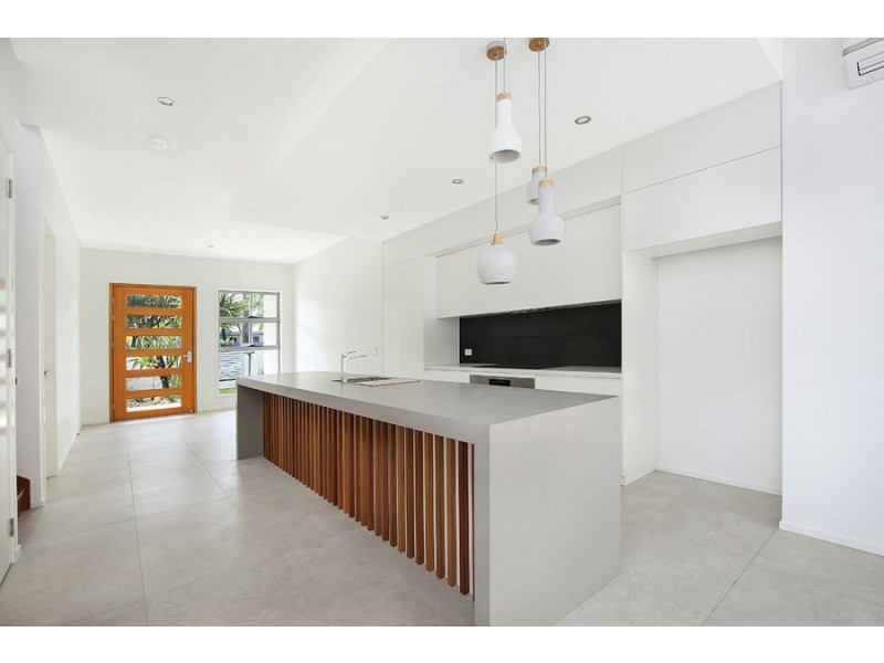 1 & 2/43 Memorial Avenue, Maroochydore QLD 4558