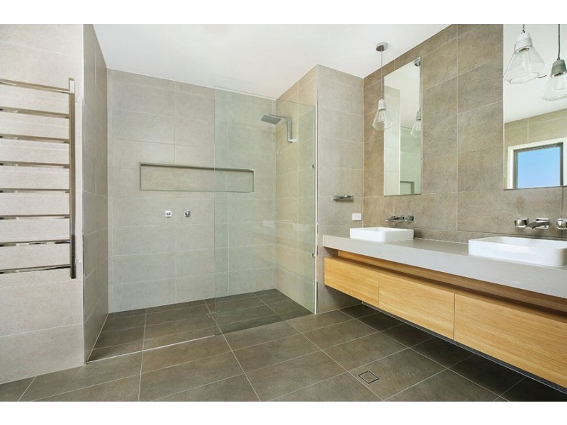 1 & 2/43 Memorial Avenue, Maroochydore QLD 4558