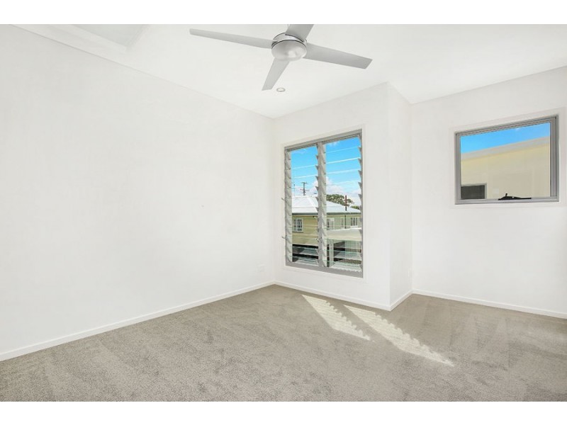 1 & 2/43 Memorial Avenue, Maroochydore QLD 4558