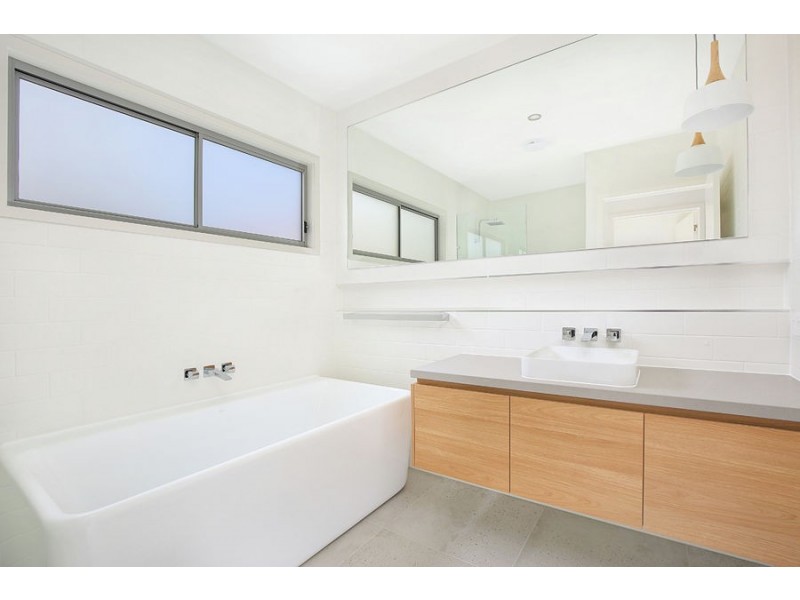 1 & 2/43 Memorial Avenue, Maroochydore QLD 4558