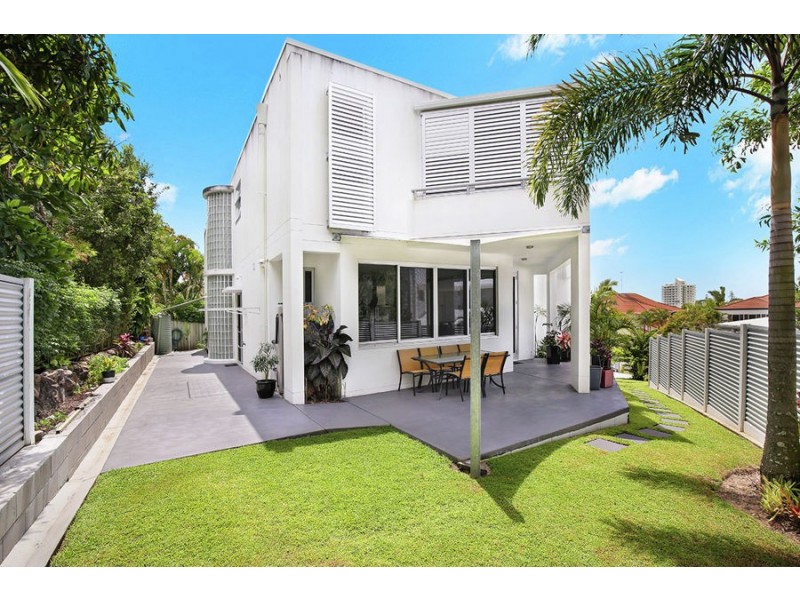 14 Ocean Crest Place, Alexandra Headland QLD 4572