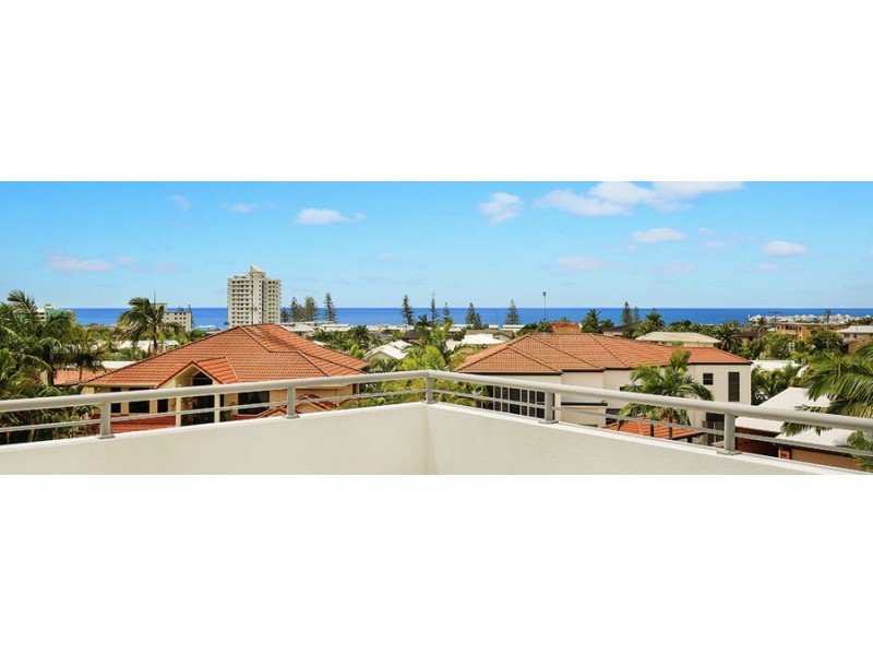 14 Ocean Crest Place, Alexandra Headland QLD 4572