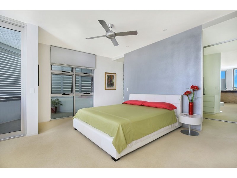 14 Ocean Crest Place, Alexandra Headland QLD 4572