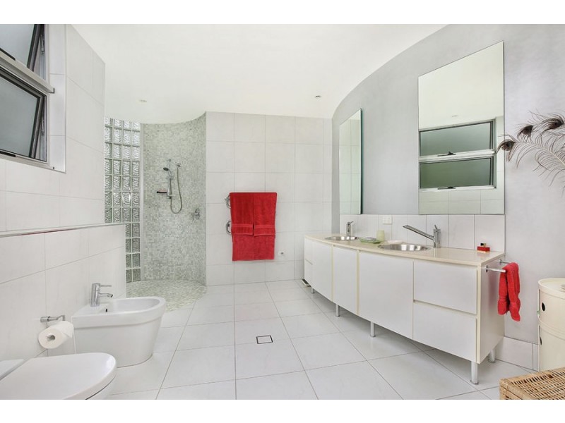 14 Ocean Crest Place, Alexandra Headland QLD 4572