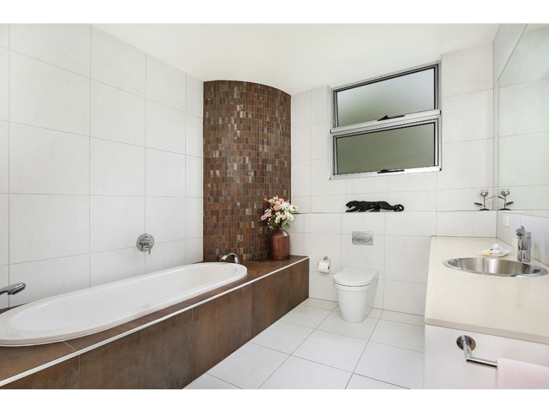14 Ocean Crest Place, Alexandra Headland QLD 4572