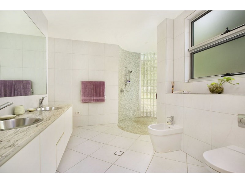14 Ocean Crest Place, Alexandra Headland QLD 4572