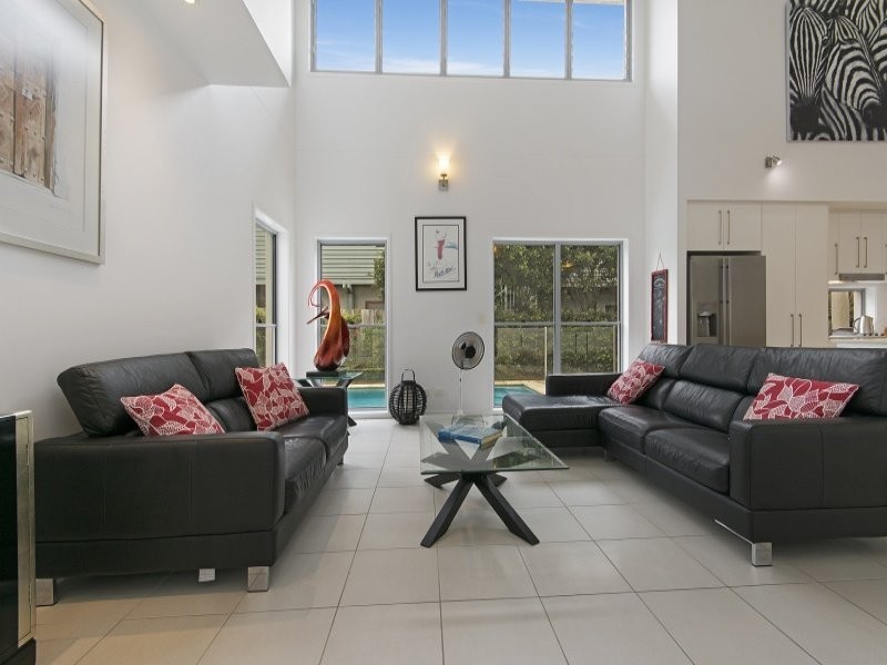 10 Pavilion Court, Mudjimba QLD 4564