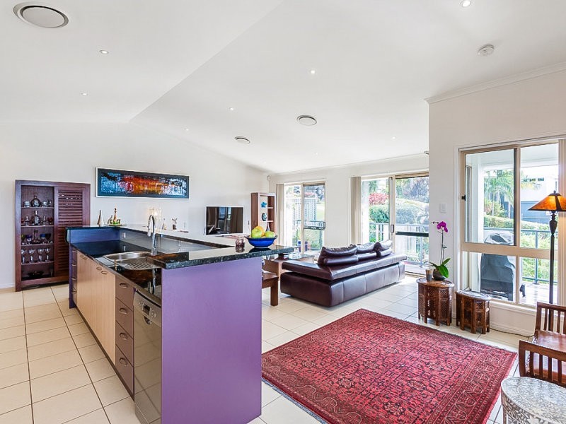 33 Tantula Road East, Alexandra Headland QLD 4572
